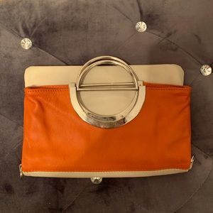 Leather crossbag in orange and cream
